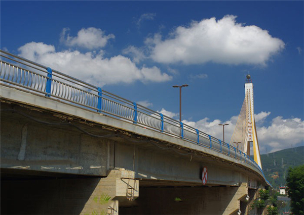 天津不锈钢桥梁护栏安装维护方案